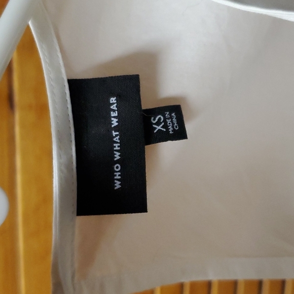 White "WHO WHAT WEAR" top, waterfall sleeved, XS - Picture 5 of 6